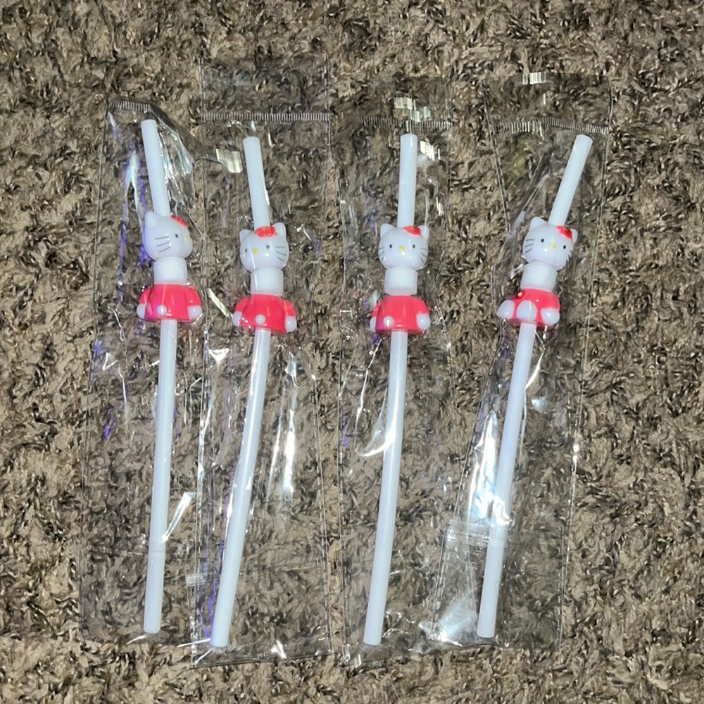 Hello kitty straws